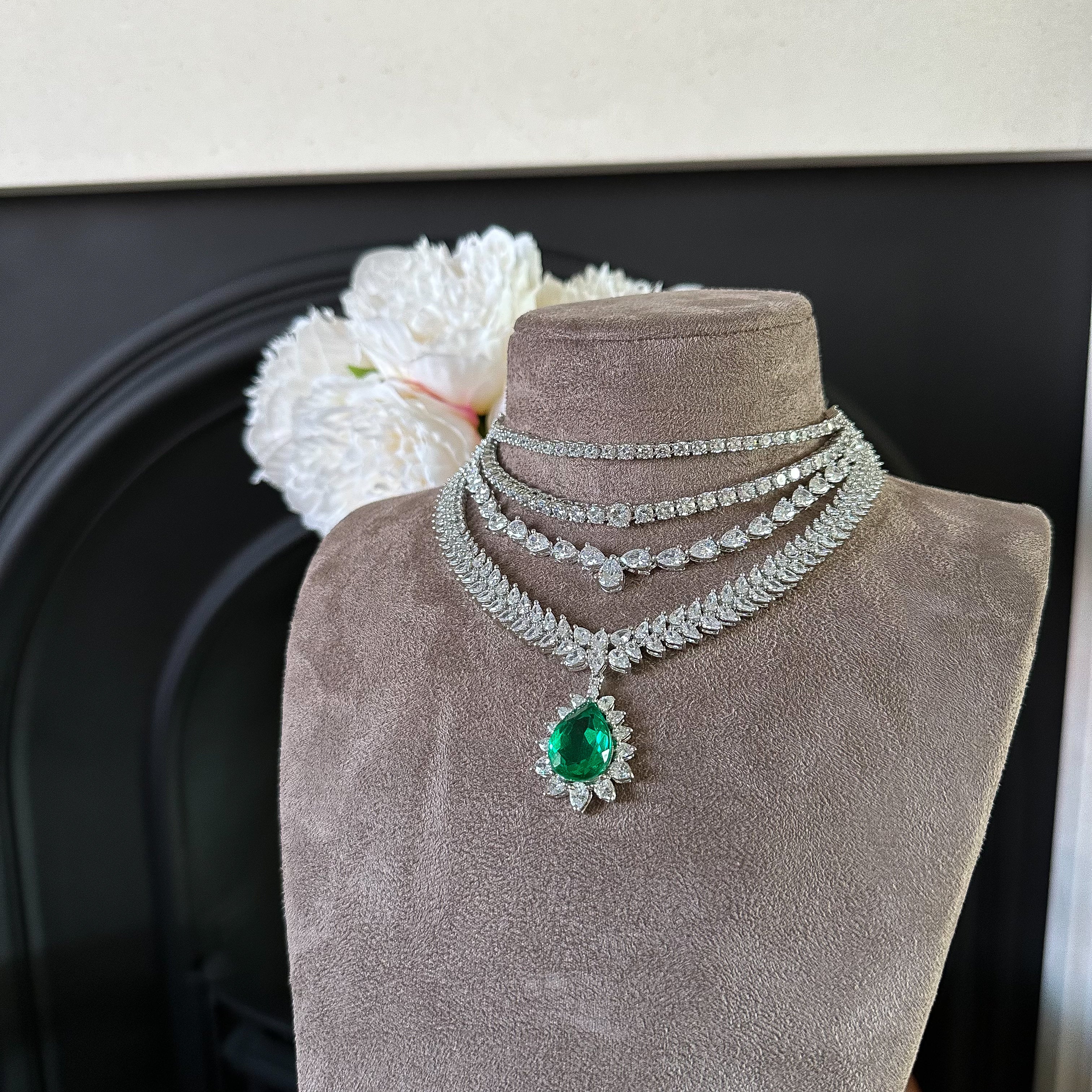 PRE-ORDER: BLAIR Necklace Set (Delivery 29th April)